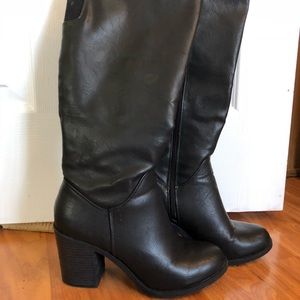 Black boots